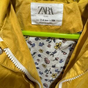 ZARA Baby 3-4t 104cm yellow coat
